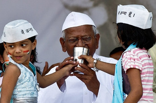 110829_hazare_553_jpg.jpg